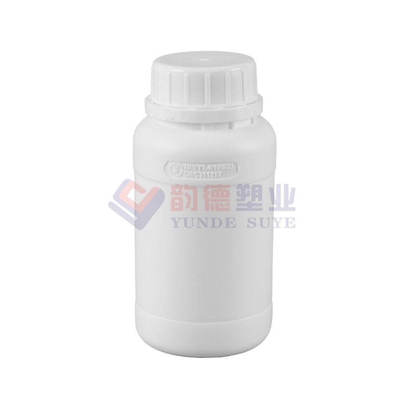 Fortykket gennemsigtig fluorbarriere rund flaske 250ml-01